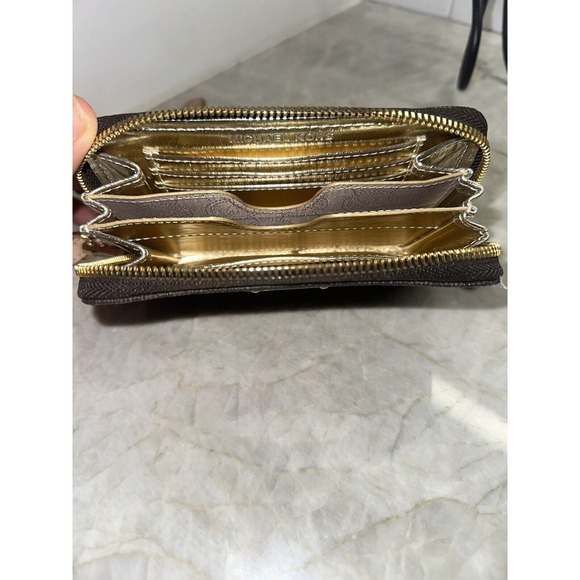 Michael Kors Patent Leather Wristlet Wallet Monogram Gold Black Zip Designer - Picture 6 of 10